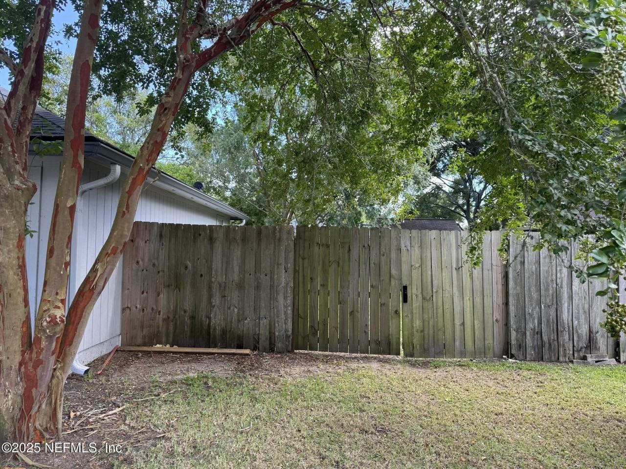 84042 Saint James Ct - Photo 3 of 44