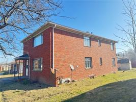 featured image of 463-65 Treeside Dr Unit 465 #465UP