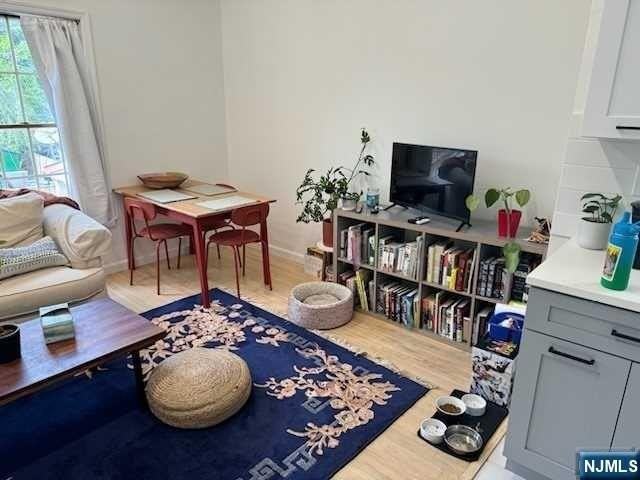 1923 E Main St - Photo 7 of 21