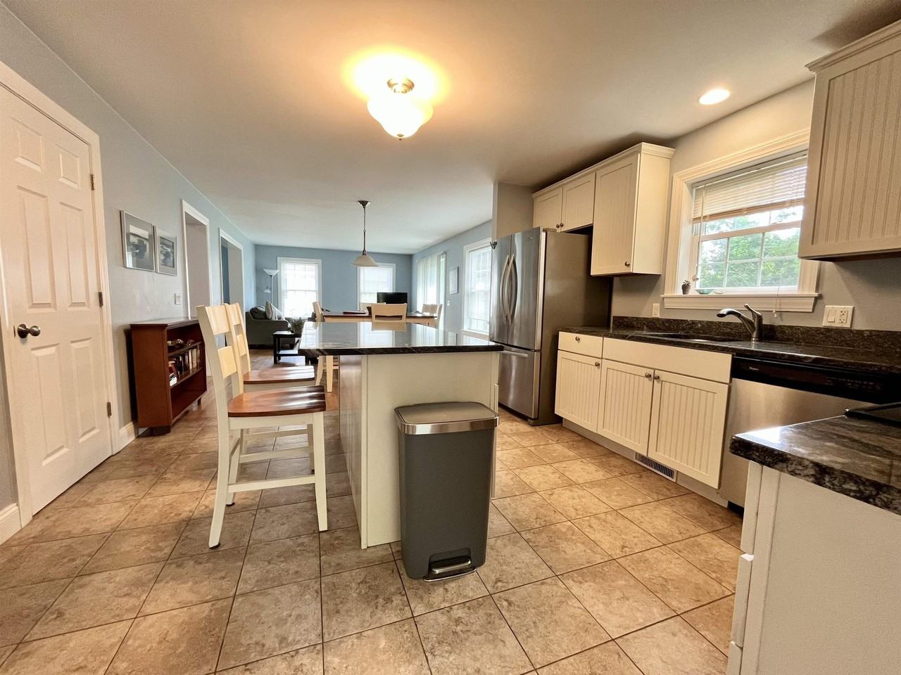 20 Browns Ct - Photo 7 of 34