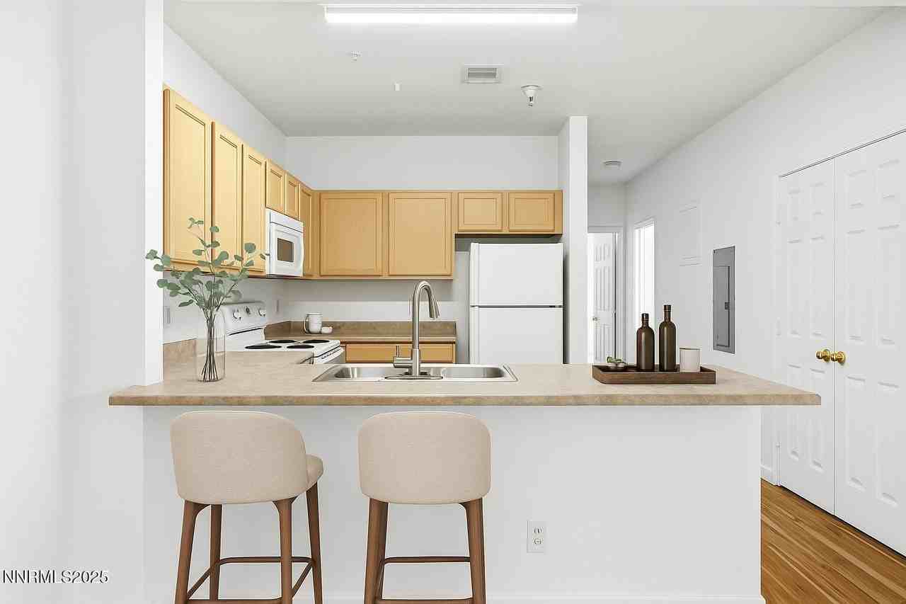 200 Talus Way #522 - Photo 7 of 40