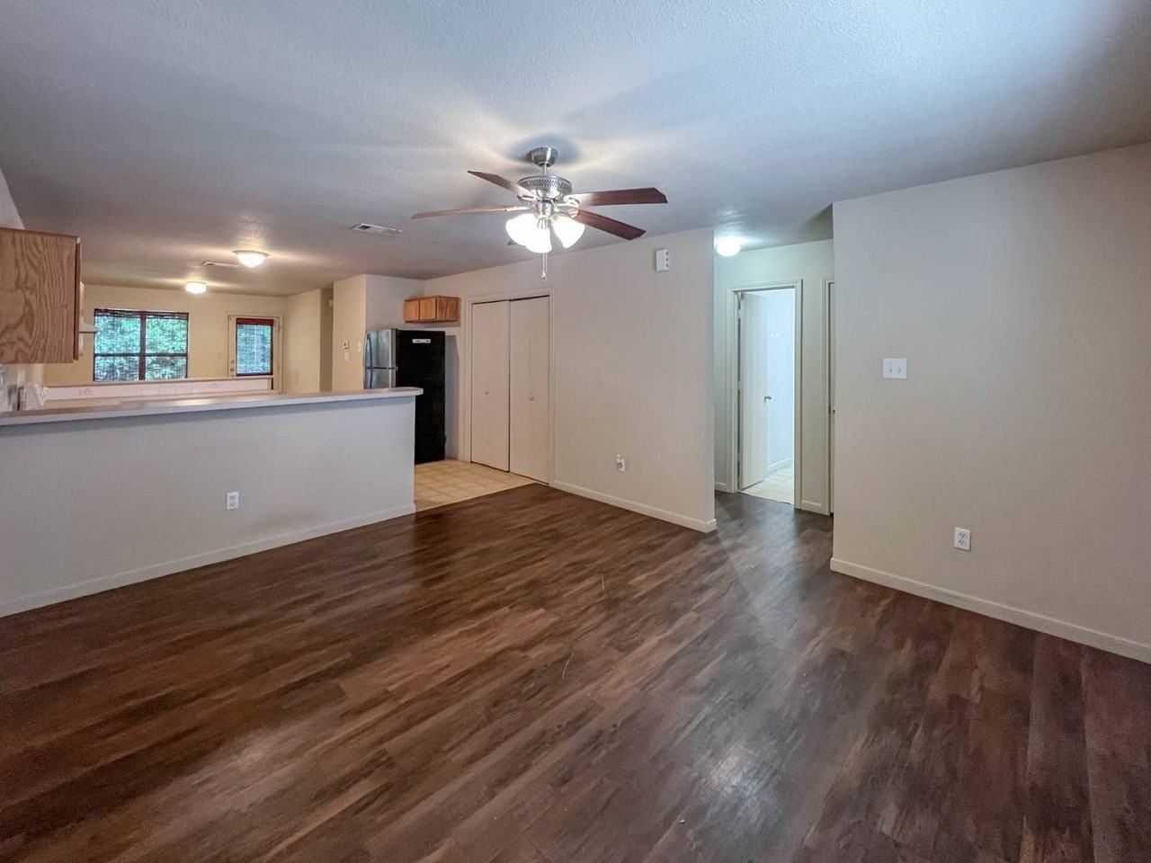 308 S 40th St #B - Photo 2 of 13