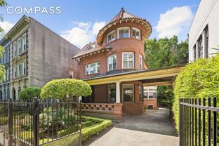1094 Park Pl - Photo 1 of 1