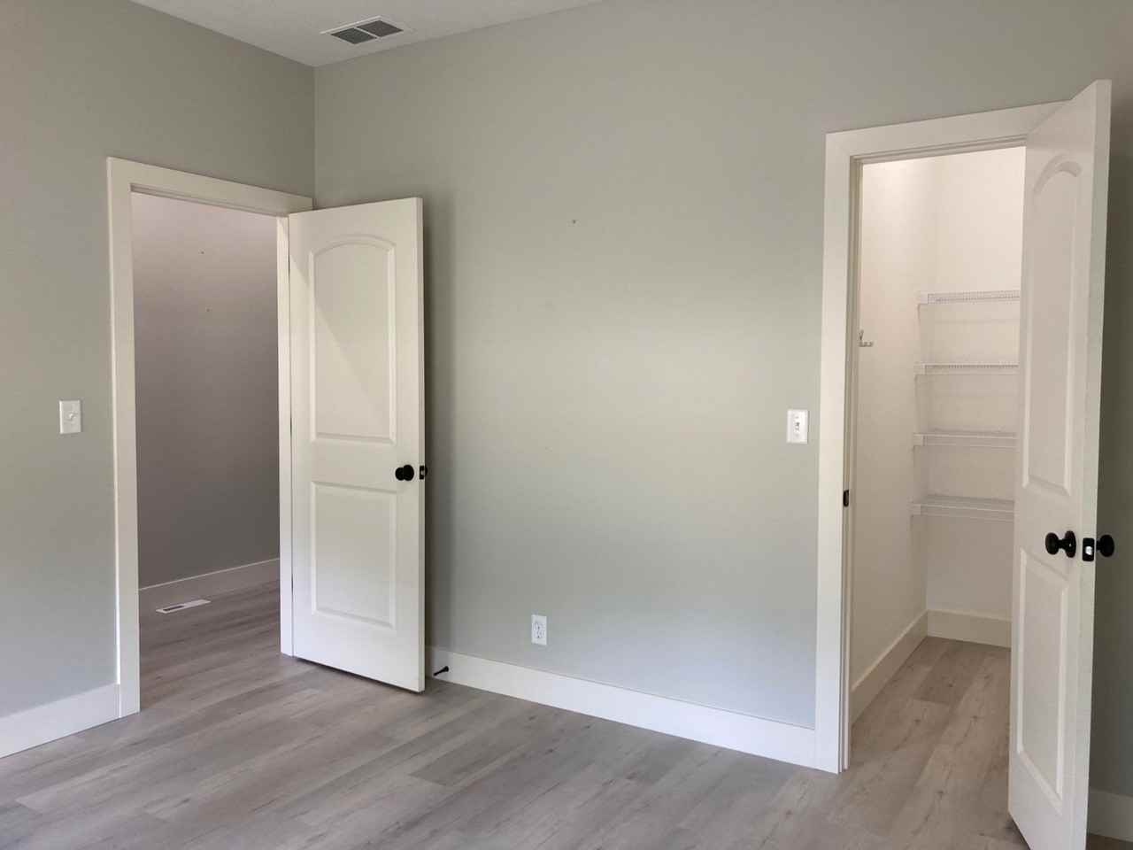 1085 W Melchoir Cir - Photo 5 of 32