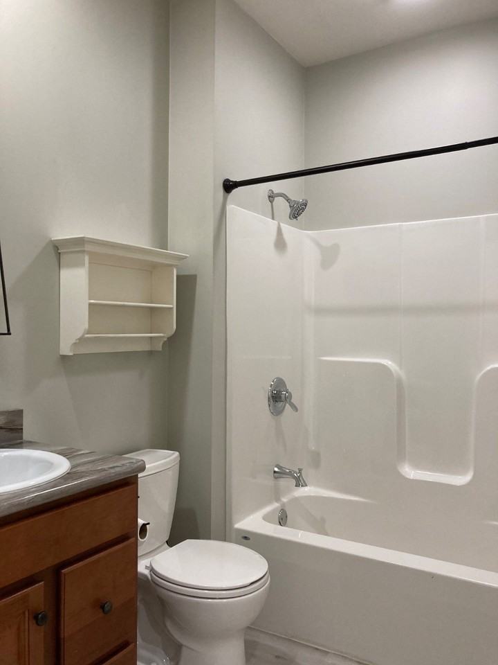 1085 W Melchoir Cir - Photo 7 of 32