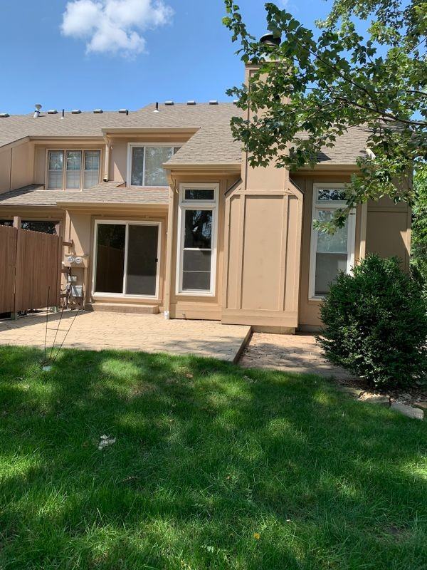 10901 W 115th Ter - Photo 6 of 16