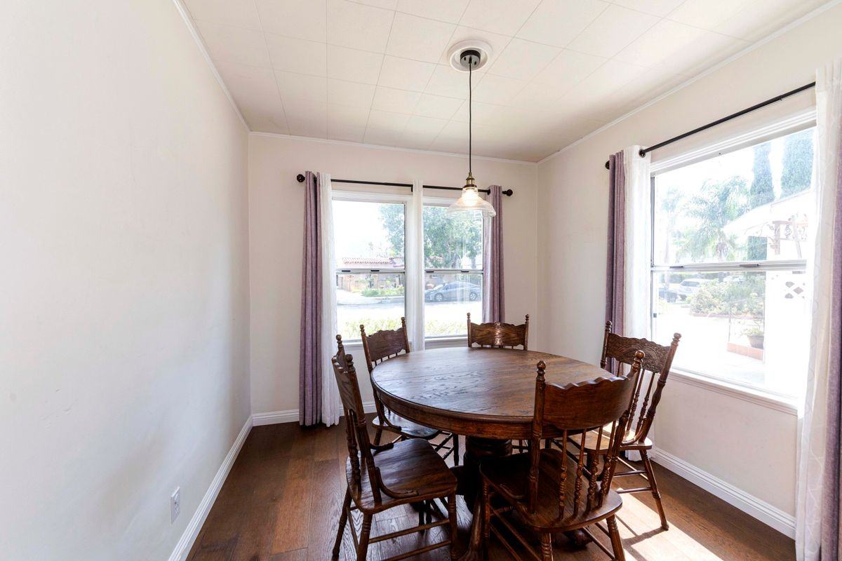 926 Patterson Ave - Photo 3 of 3