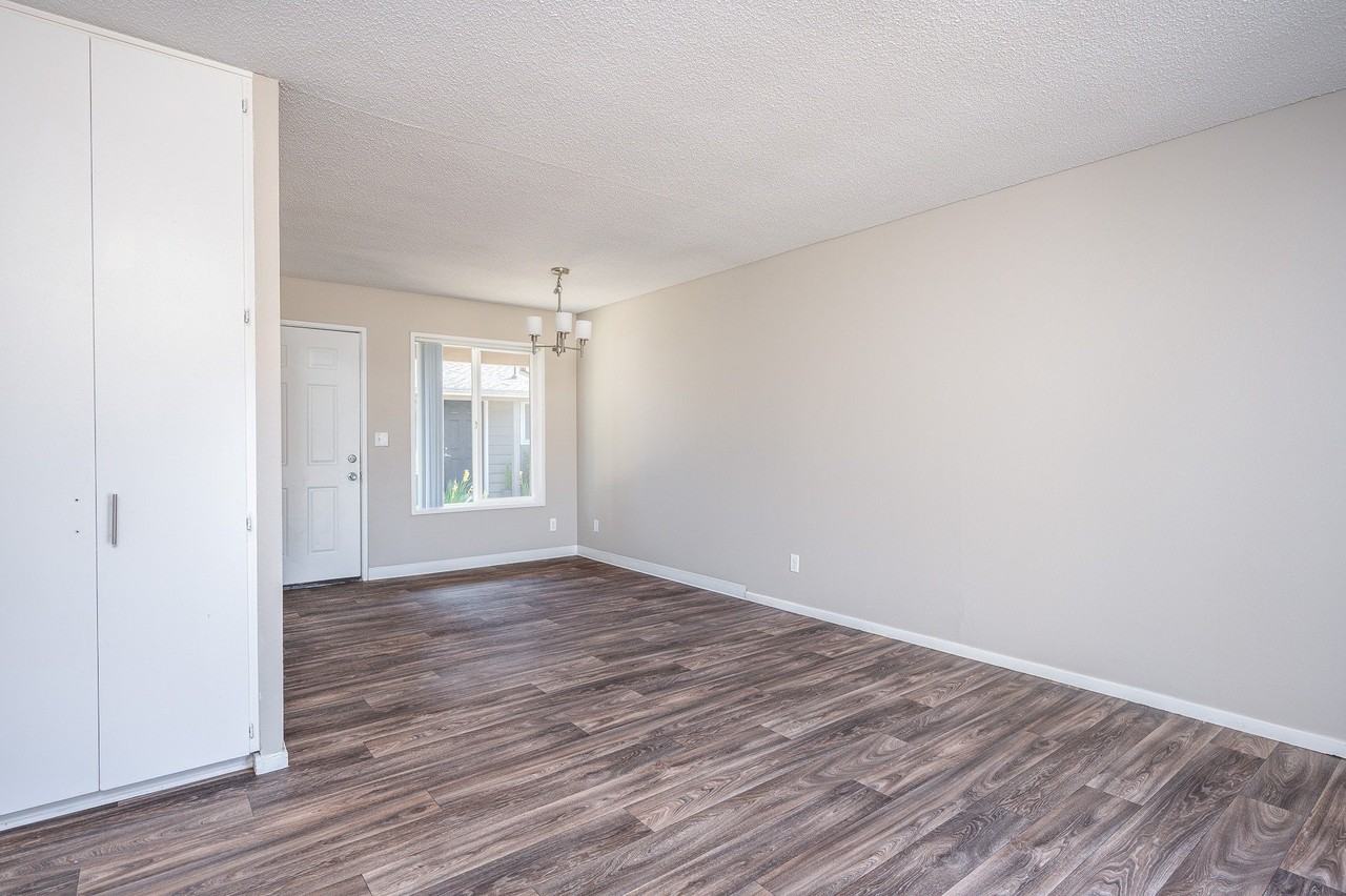 The Jax - Photo 5 of 33