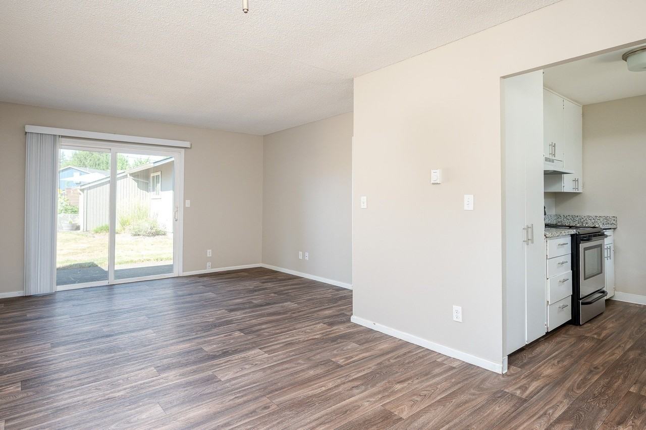 The Jax - Photo 7 of 33