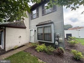 131 Redwood Dr - Photo 1 of 1