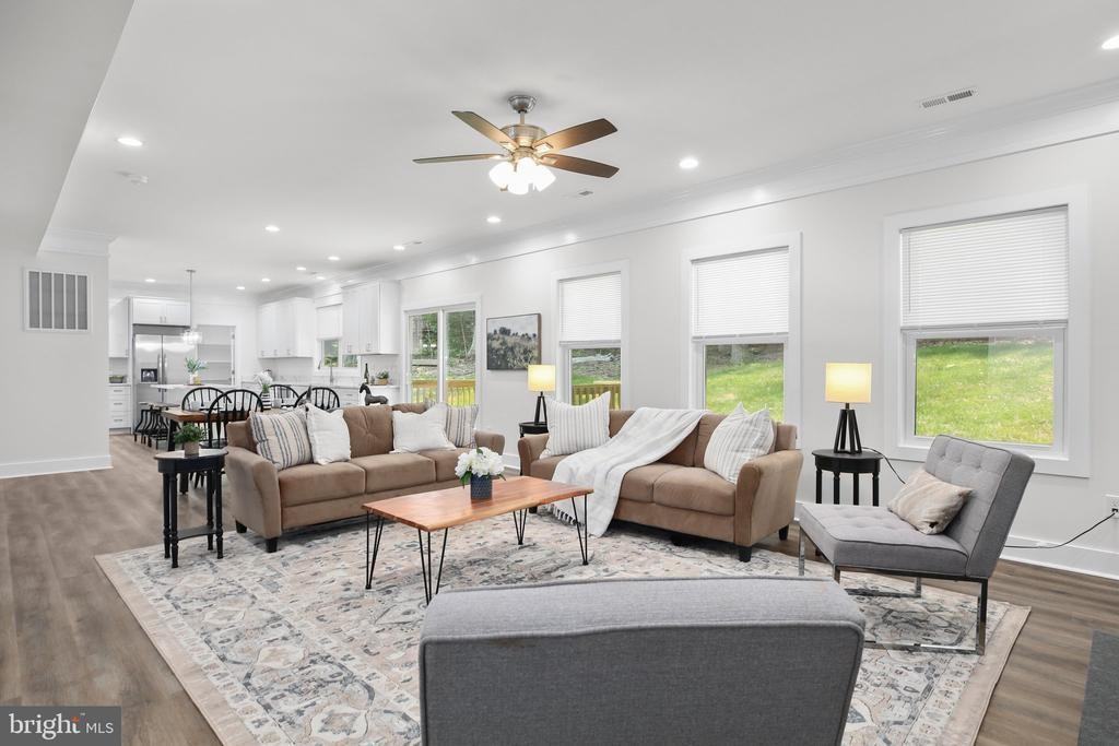 10302 Laurel Ridge Way - Photo 2 of 50