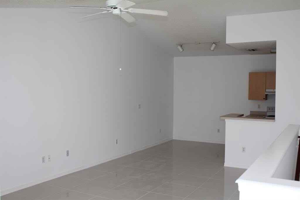 10348 Fox Trail Rd S - Photo 3 of 14