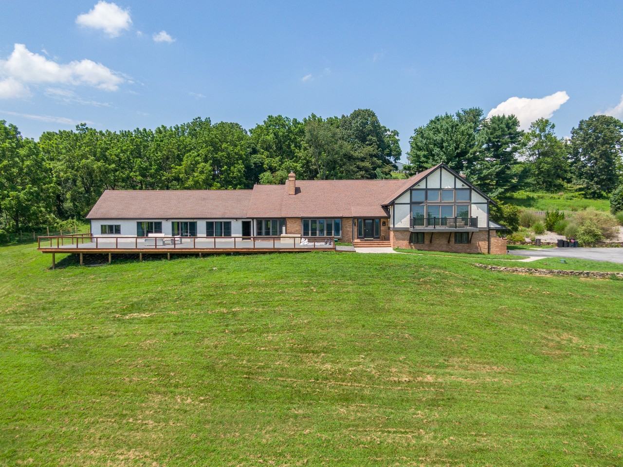 1496 Orchard Ln - Photo 2 of 50