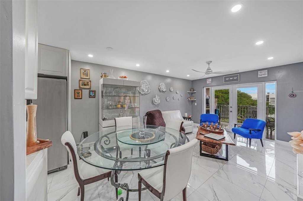 6650 Royal Palm Blvd - Photo 7 of 26