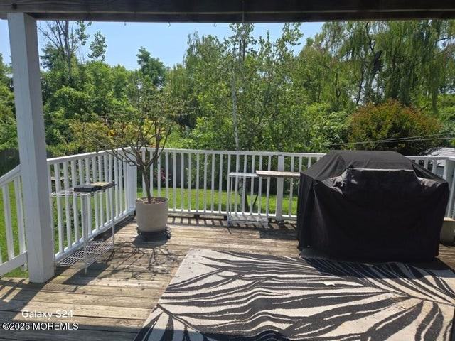 29 Leonard Ave - Photo 4 of 21