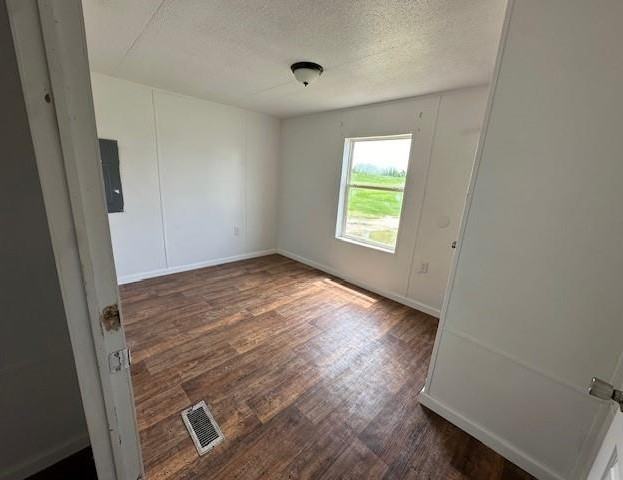 136 Orange St - Photo 6 of 12