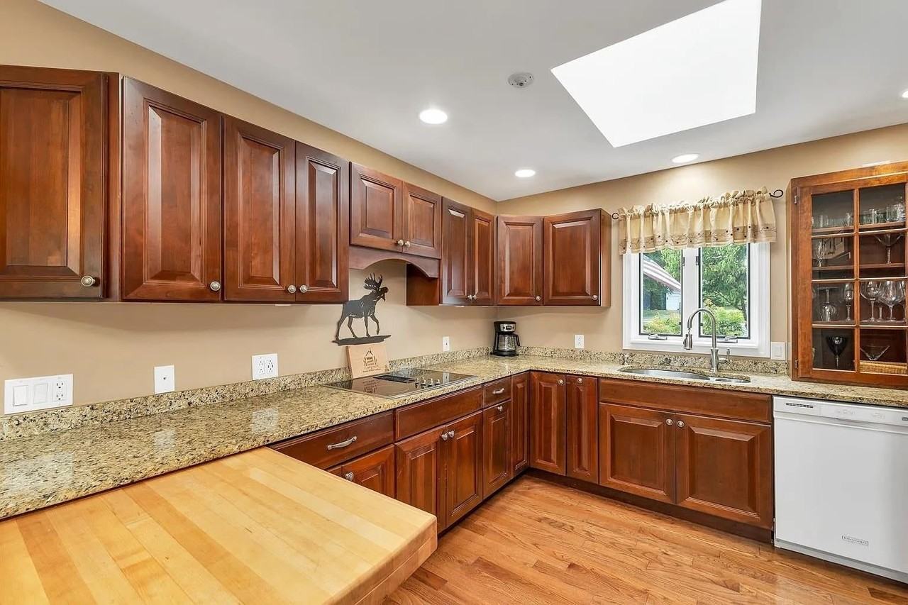 139 Long Bay Dr - Photo 3 of 28