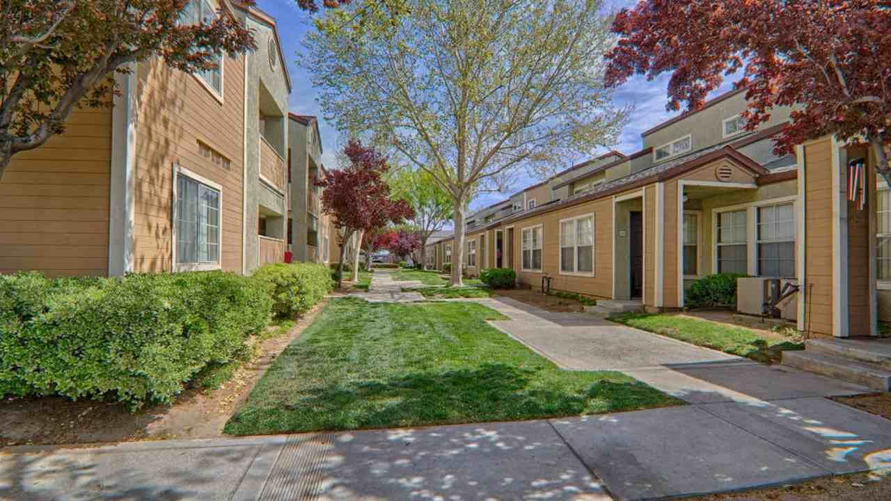 Cordova Park - Photo 2 of 20