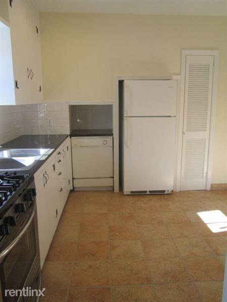 Highview Ave. - Photo 2 of 7