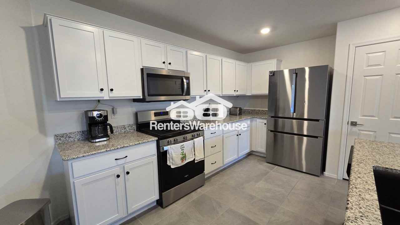 686 West Calle Calca