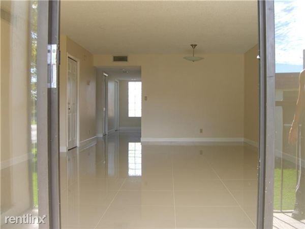 saddle club gardens - Photo 2 of 2