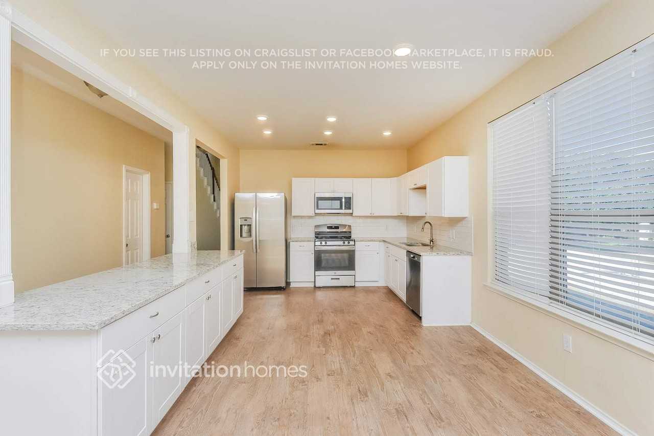 5601 Desert Willow Ct - Photo 7 of 18