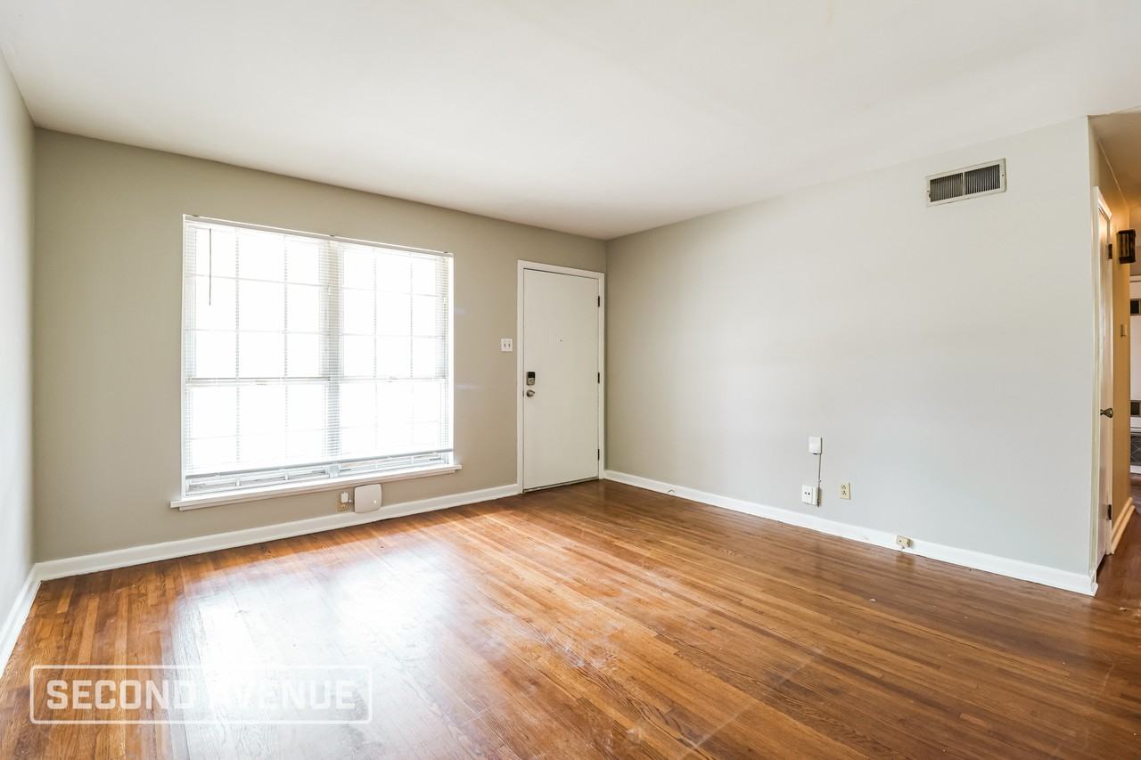 8110 Alvin Ln - Photo 5 of 30