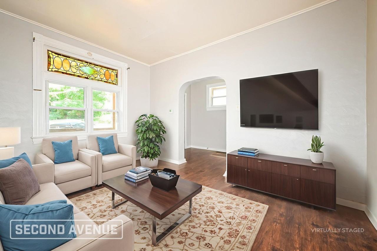 802 Dubois St - Photo 2 of 29