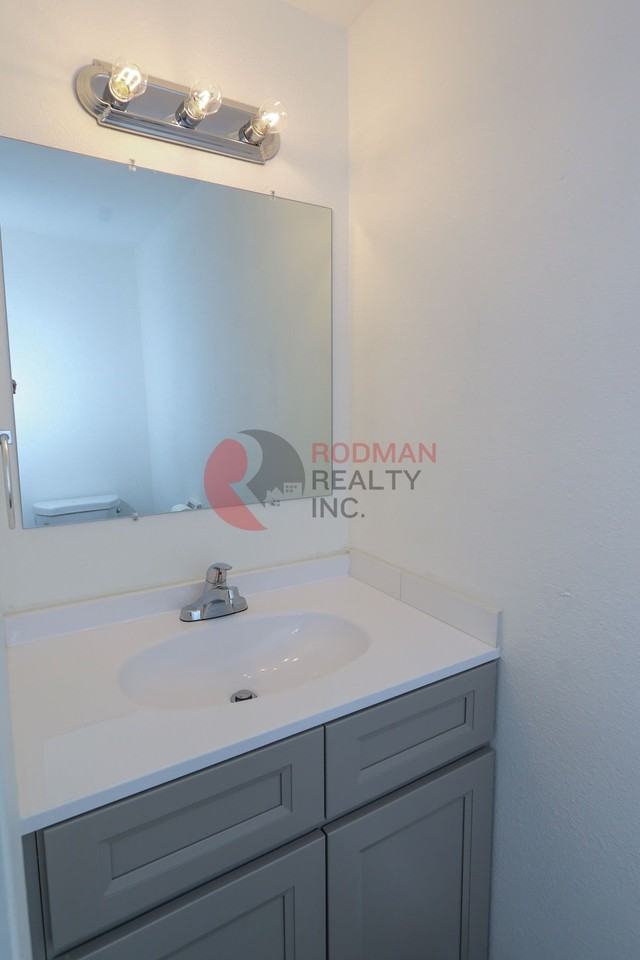 East Village Apartments - Photo 4 of 21