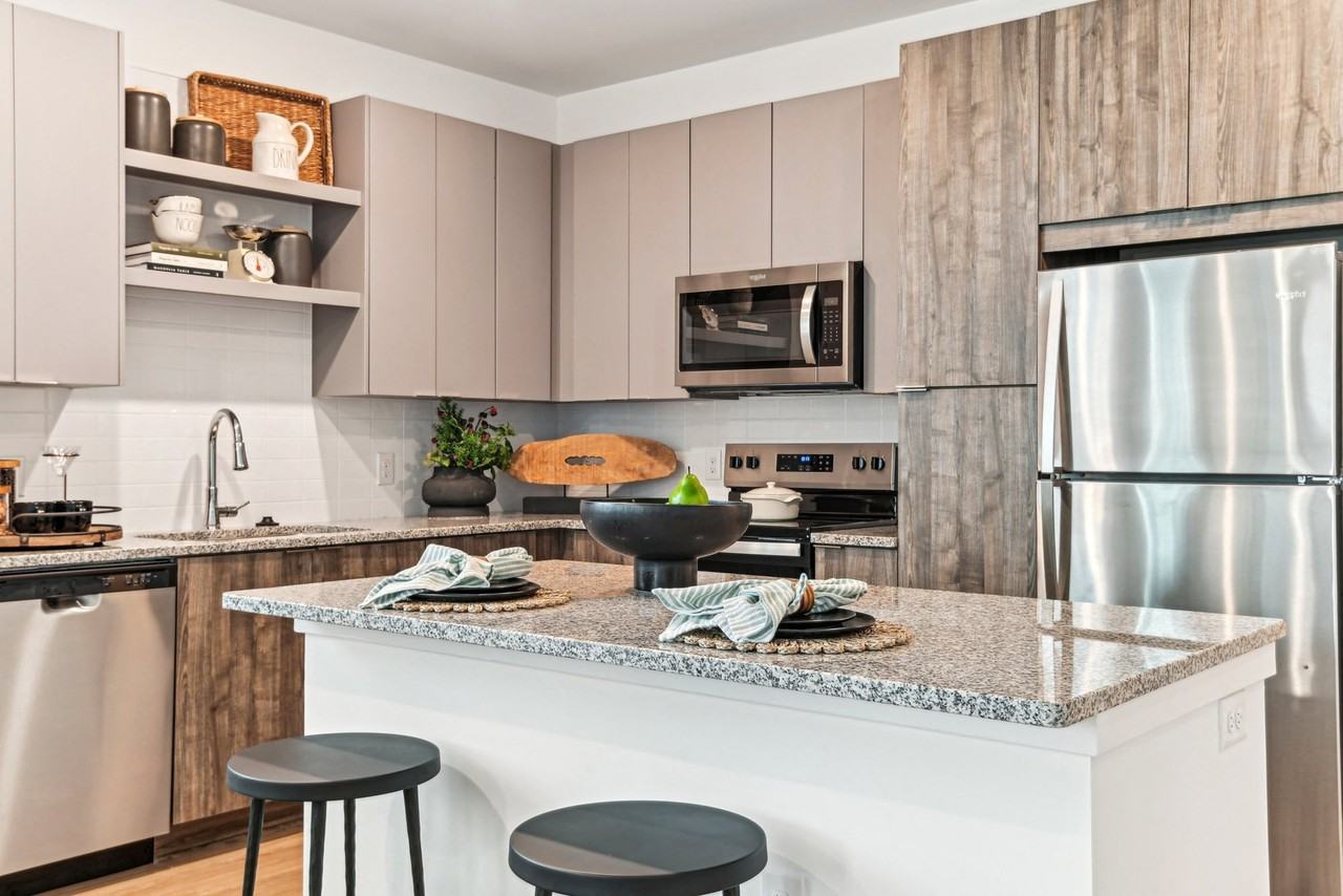 Allora Ashley Park - Photo 5 of 38