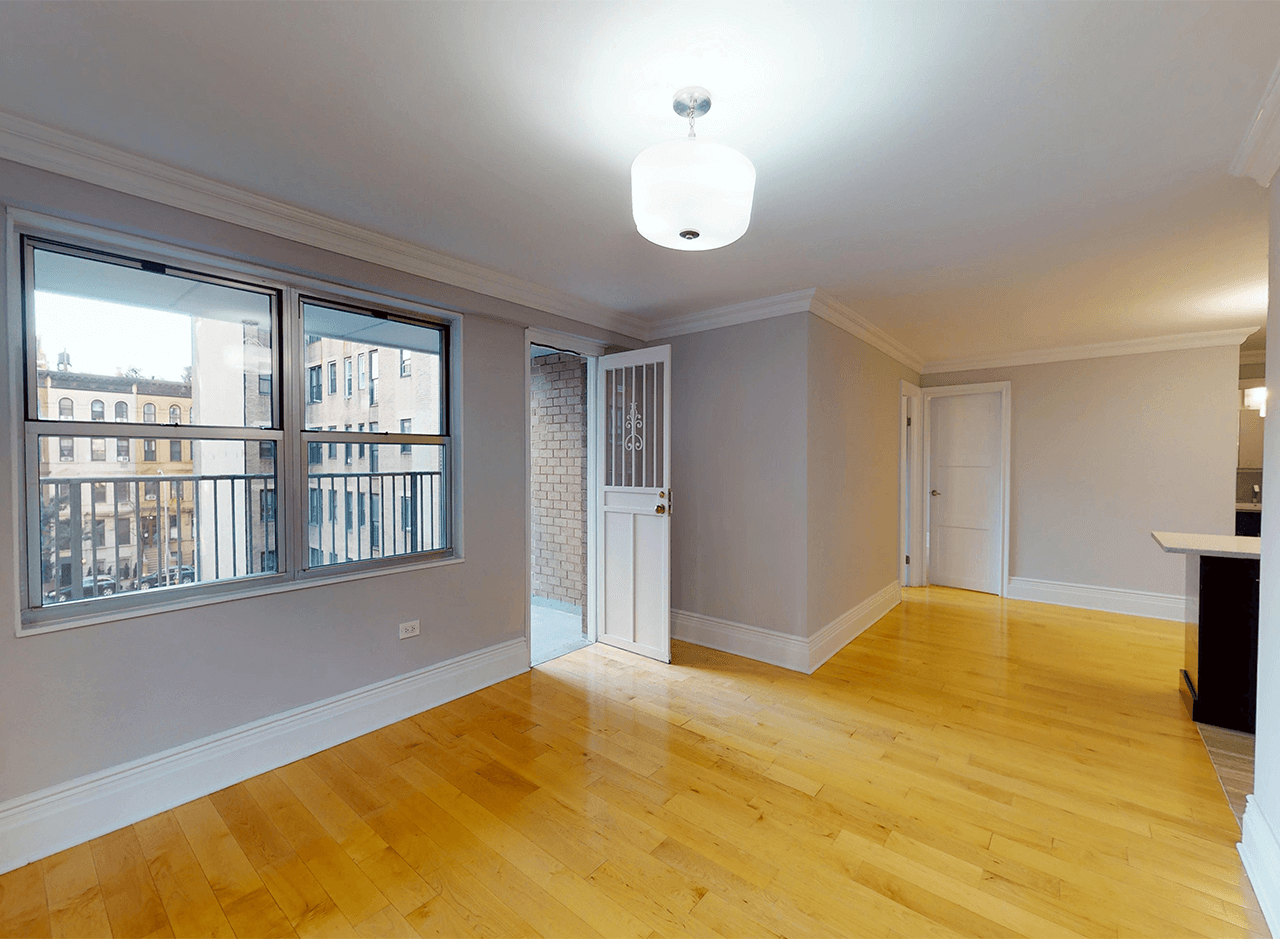 50 W 97th St #05H - Photo 3 of 9