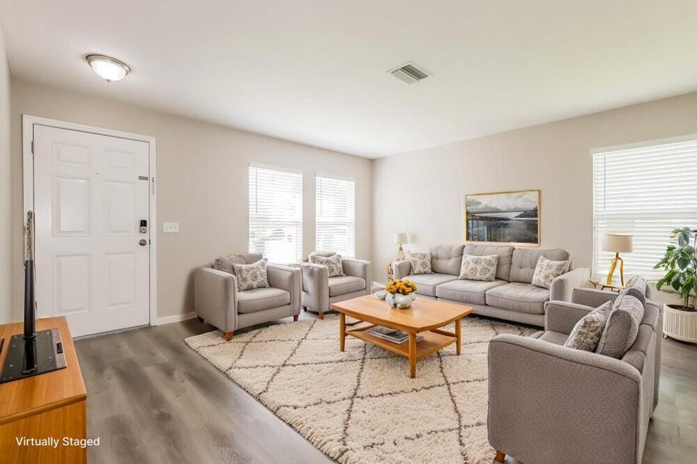 2296 Blackwood Dr - Photo 3 of 19