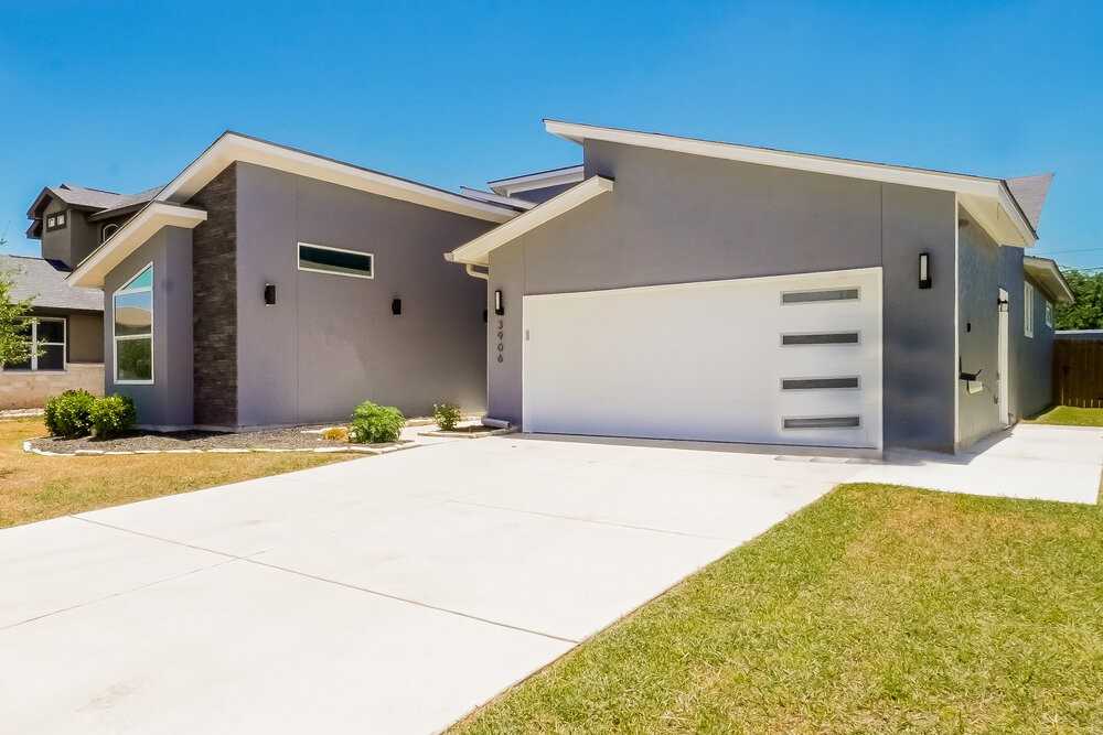 3906 Bogie Way - Photo 3 of 19