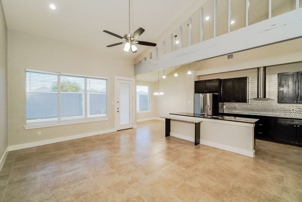 3906 Bogie Way - Photo 7 of 19