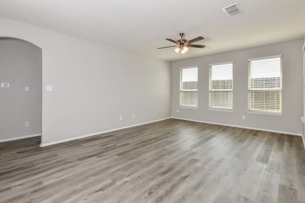 8225 Spruce Meadows Dr - Photo 5 of 20