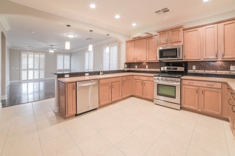 7222 W Alta Vista Rd - Photo 7 of 19