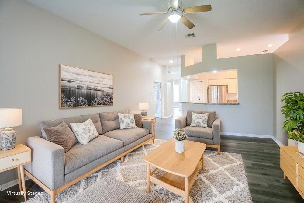 22753 Beltrees Ct - Photo 3 of 19