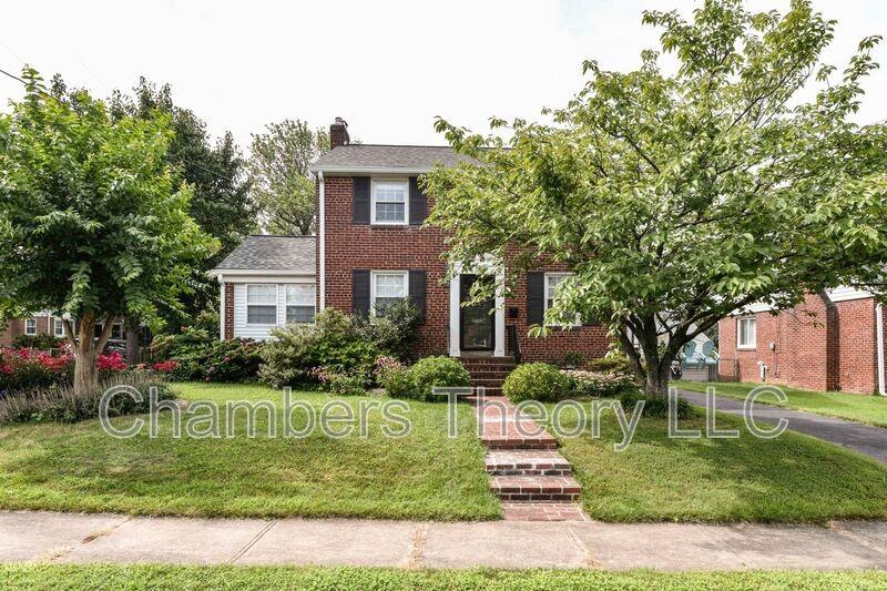 5900 1st St S - Photo 2 of 36