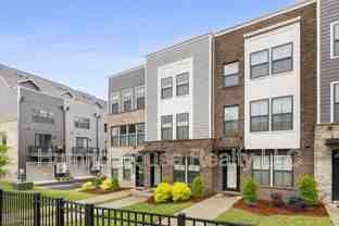 3748 Ellington St - Photo 1 of 1