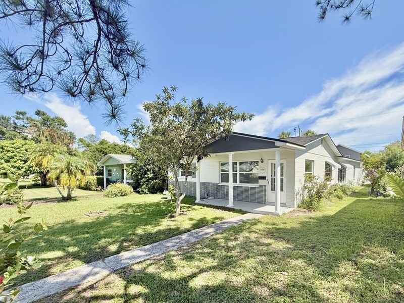 4426 4th Ave N - Photo 3 of 42