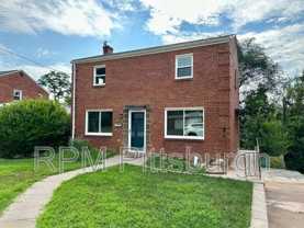 975 Elizabeth St - Photo 1 of 1