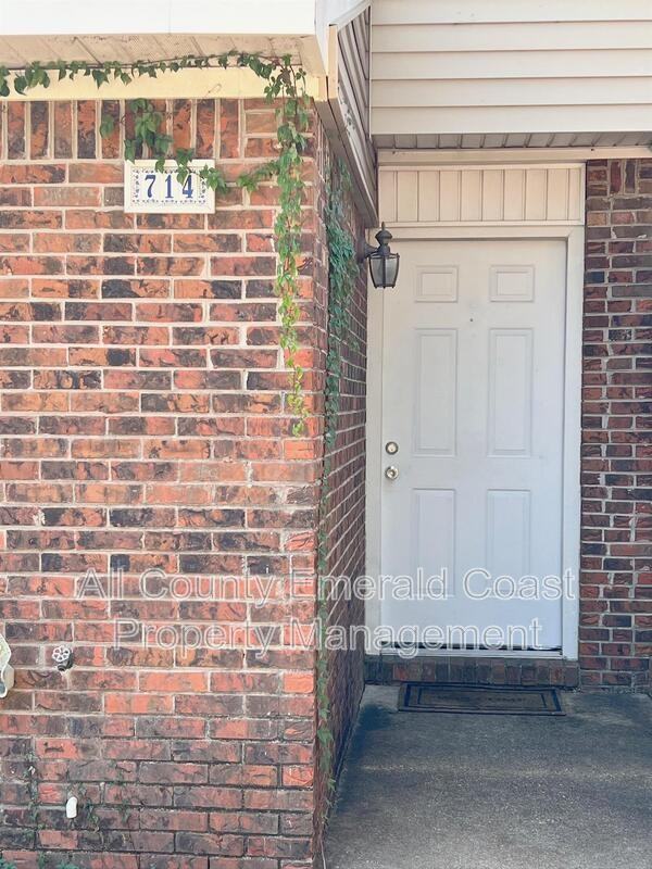 714 Legion Dr #E714 - Photo 3 of 39