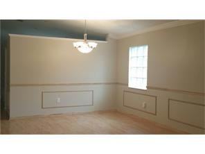 241 SW 203rd Ave - Photo 2 of 11
