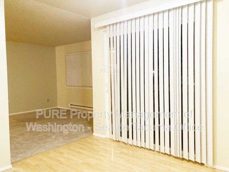 1812 I St Ne #C - Photo 2 of 11