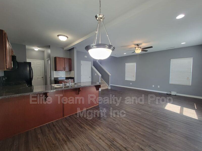1349 Haestad Ct - Photo 3 of 18