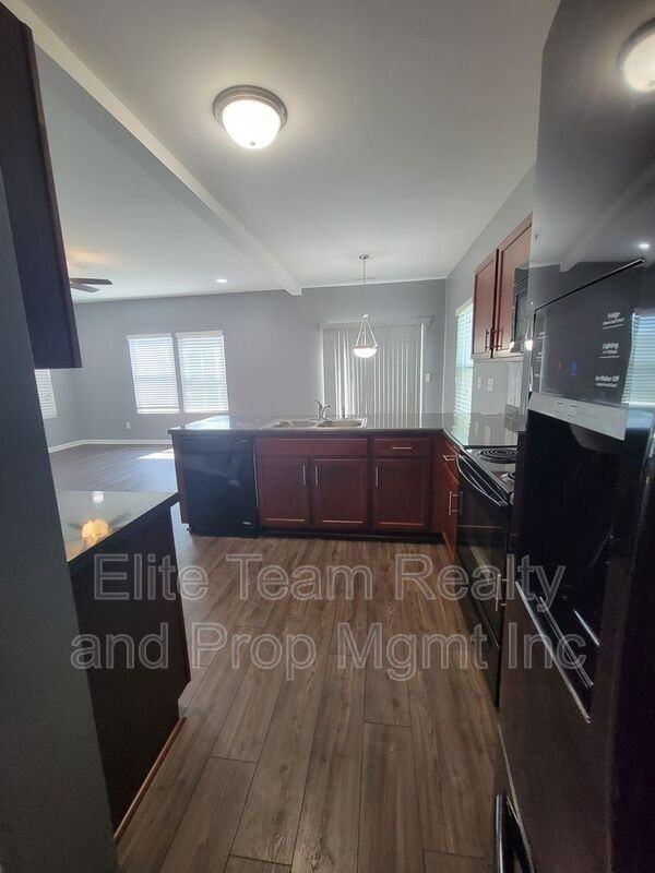1349 Haestad Ct - Photo 4 of 18
