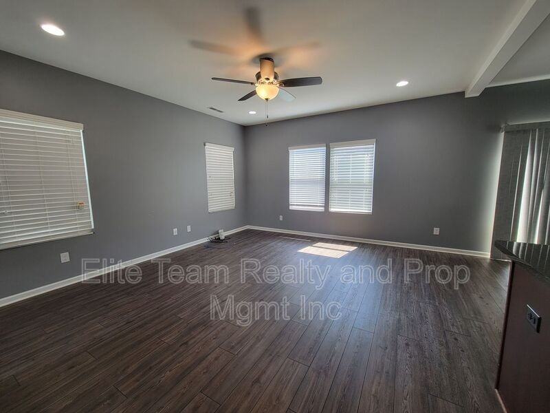 1349 Haestad Ct - Photo 5 of 18