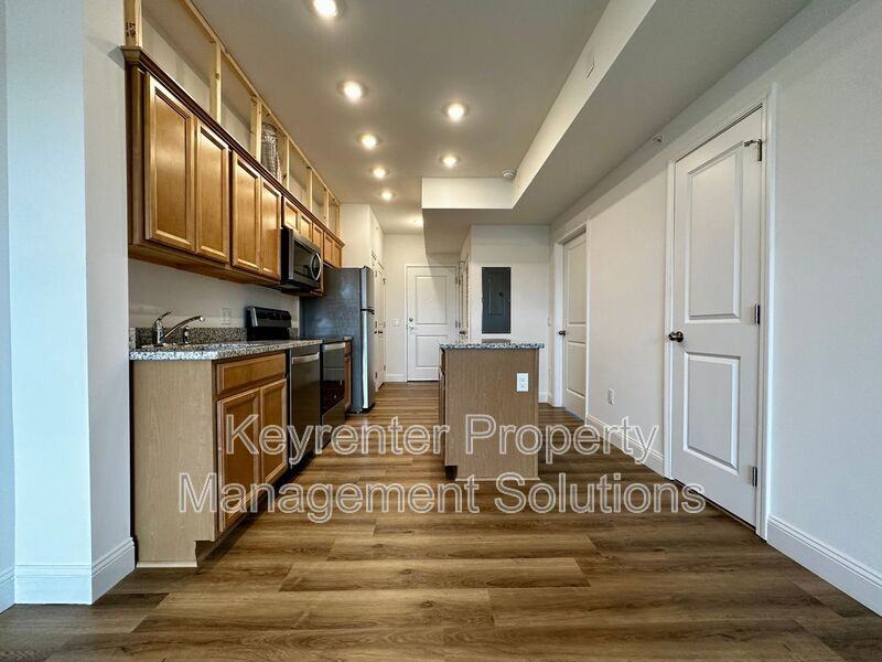 3445 Lee Hwy #307 - Photo 2 of 13