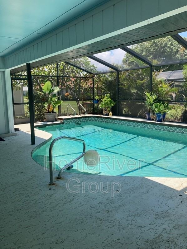 218 Brandywine Cir - Photo 3 of 32