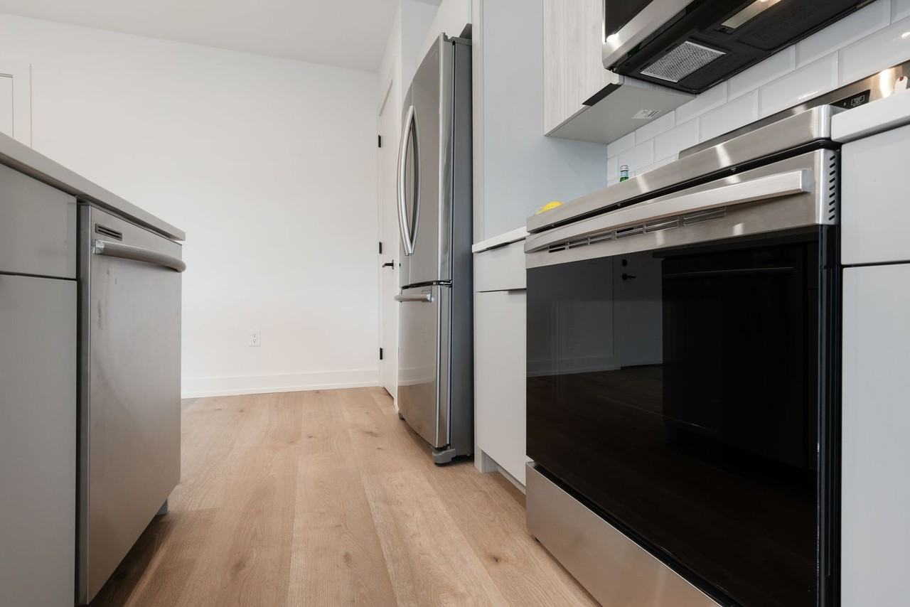 1331 Juniper - Photo 5 of 29